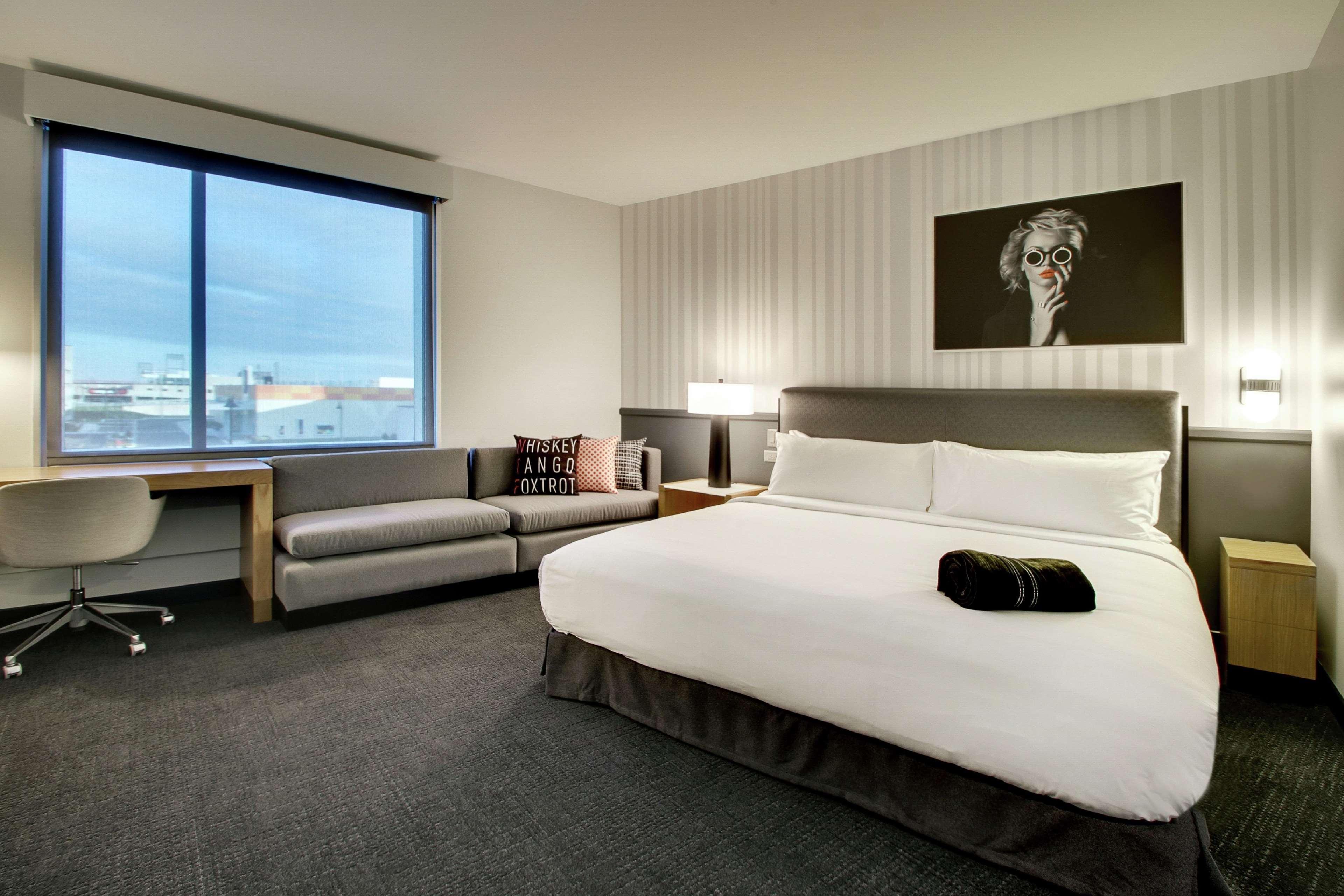 The Rose Chicago, Tapestry Collection By Hilton Hotel Rosemont Exterior photo