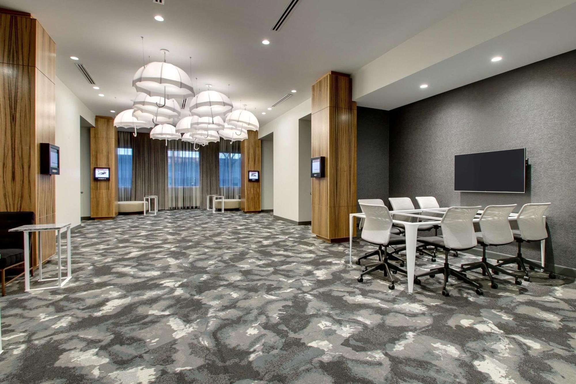The Rose Chicago, Tapestry Collection By Hilton Hotel Rosemont Exterior photo